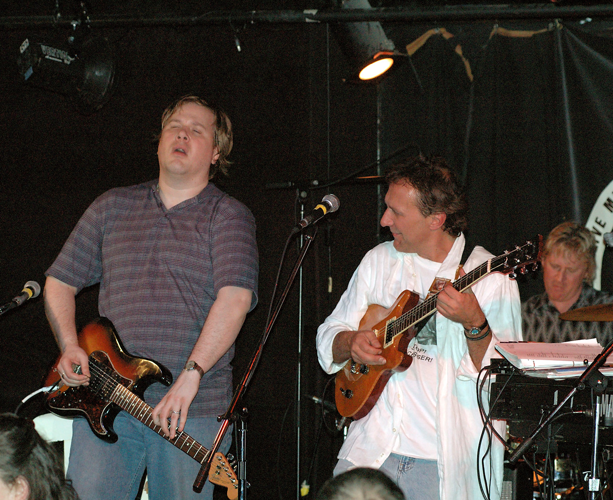 A picture of Harry Hmura with Jeff Healy.